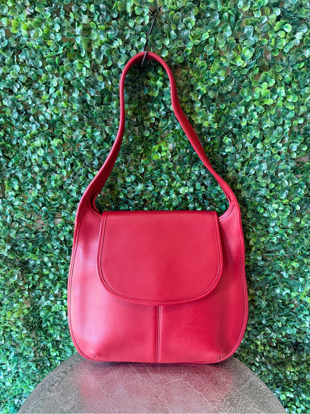 Vintage Coach Vintage 1997 Classic Ergo Flap Red Leather Shoulder Bag
